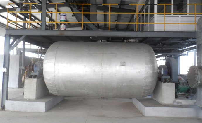 Dissolving material roller